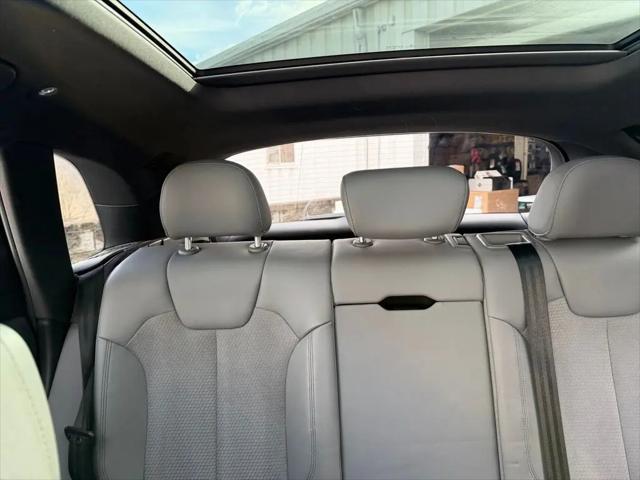 2022 Audi SQ5 Premium TFSI quattro Tiptronic