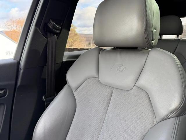 2022 Audi SQ5 Premium TFSI quattro Tiptronic