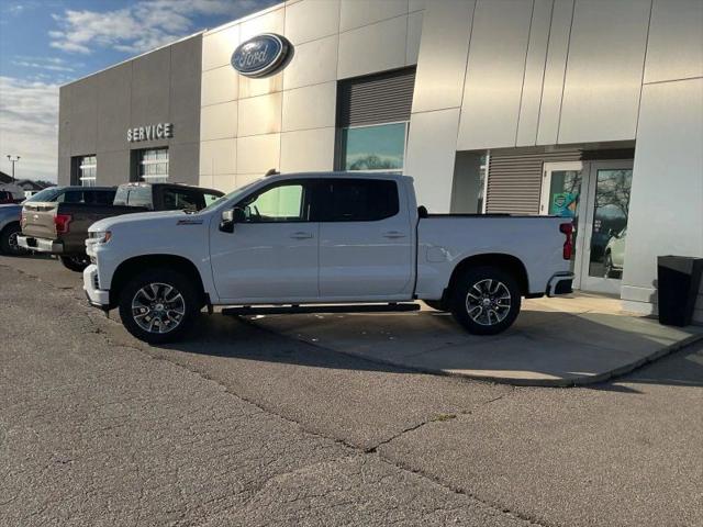 2022 Chevrolet Silverado 1500 4WD Crew Cab Standard Bed RST