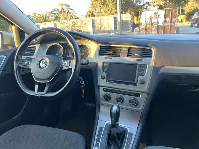 2017 Volkswagen Golf SportWagen TSI S