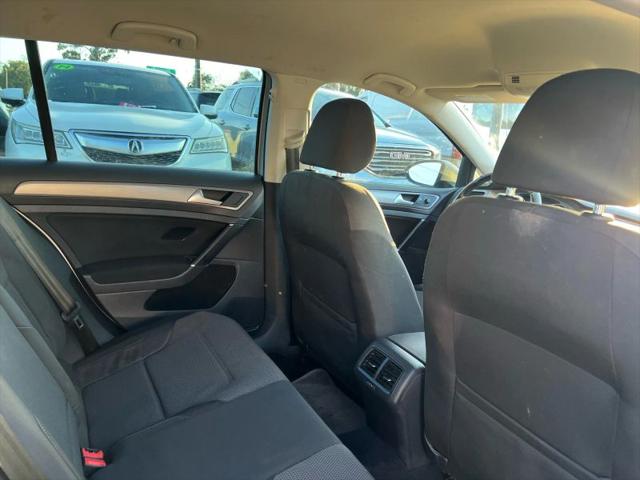 2017 Volkswagen Golf SportWagen TSI S