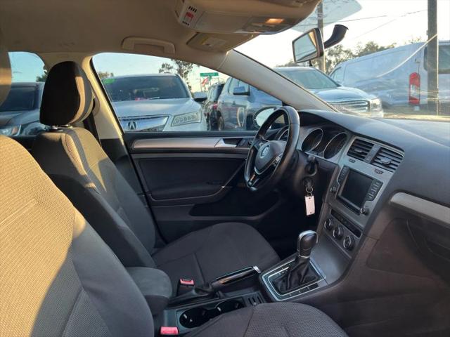 2017 Volkswagen Golf SportWagen TSI S