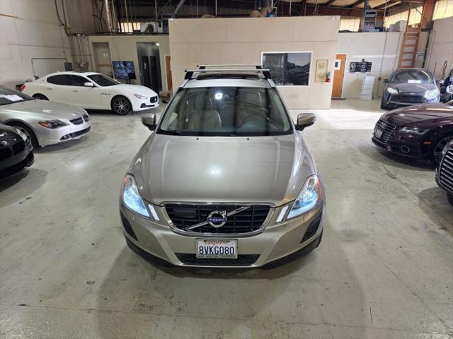 2012 Volvo XC60 T6 R-Design Platinum