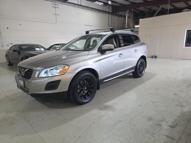 2012 Volvo XC60 T6 R-Design Platinum