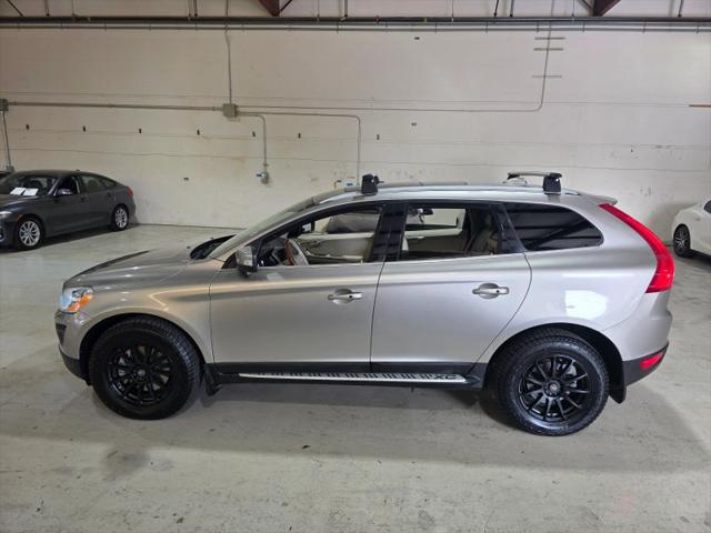2012 Volvo XC60 T6 R-Design Platinum