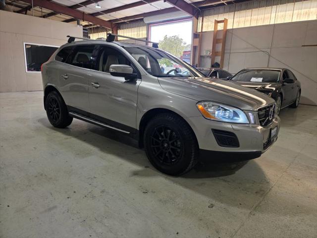 2012 Volvo XC60 T6 R-Design Platinum