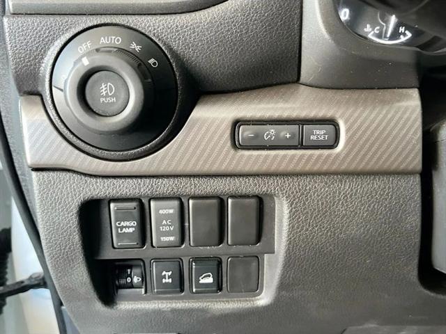 2022 Nissan Titan Crew Cab PRO-4X 4x4