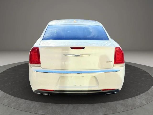 2018 Chrysler 300 Limited