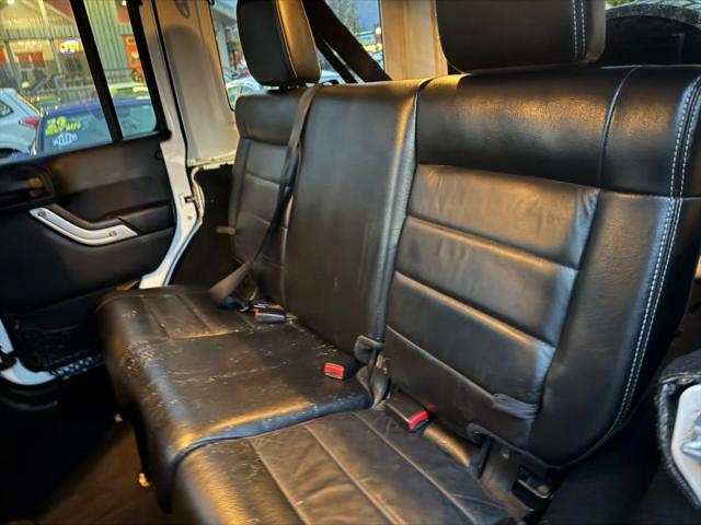 2012 Jeep Wrangler Unlimited Sahara