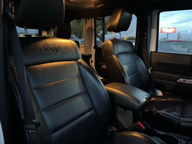 2012 Jeep Wrangler Unlimited Sahara