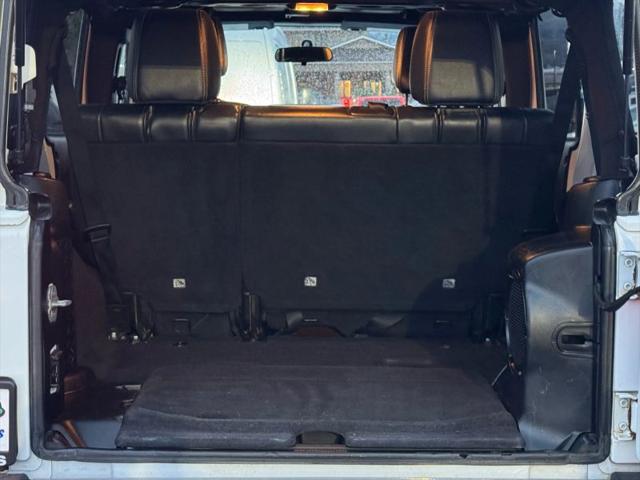 2012 Jeep Wrangler Unlimited Sahara