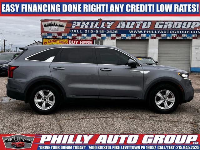 2022 Kia Sorento LX