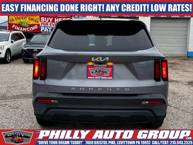 2022 Kia Sorento LX