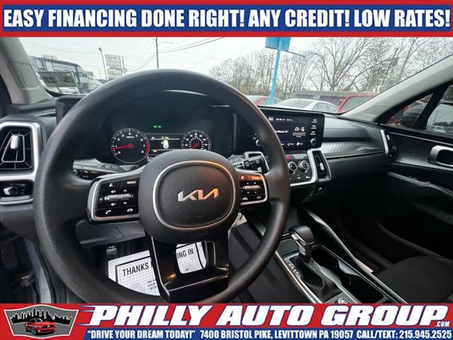 2022 Kia Sorento LX