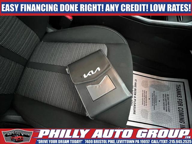 2022 Kia Sorento LX