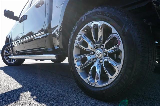 2022 Ram 1500 Laramie Crew Cab 4x2 5'7" Box