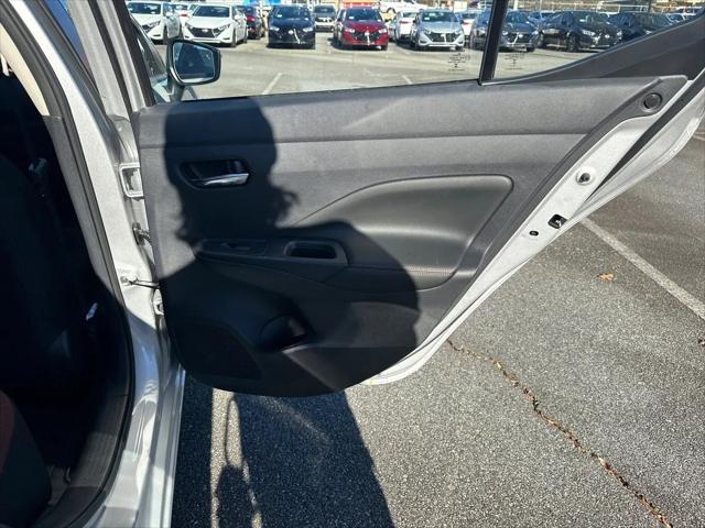 2025 Nissan Versa 1.6 SR