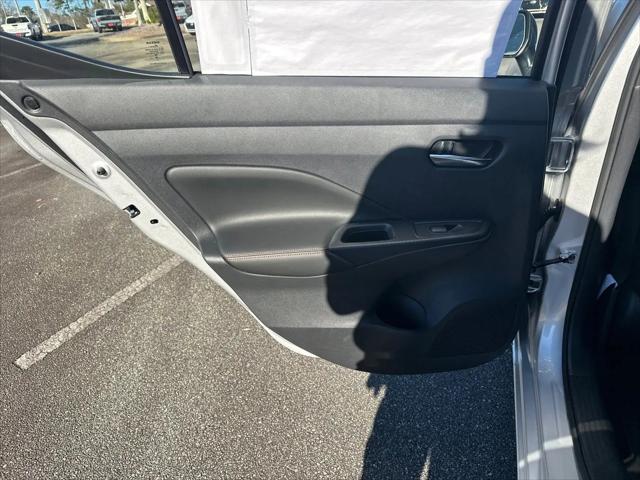 2025 Nissan Versa 1.6 SR