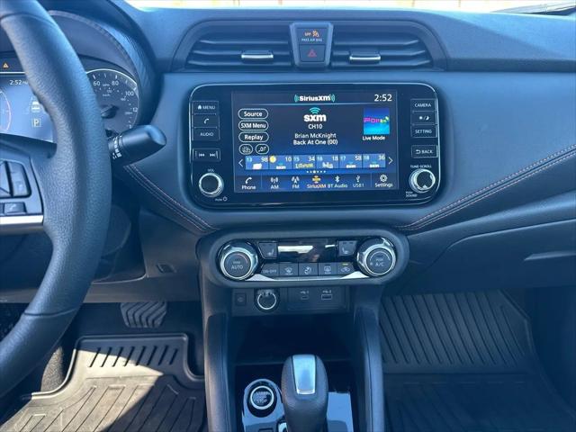 2025 Nissan Versa 1.6 SR