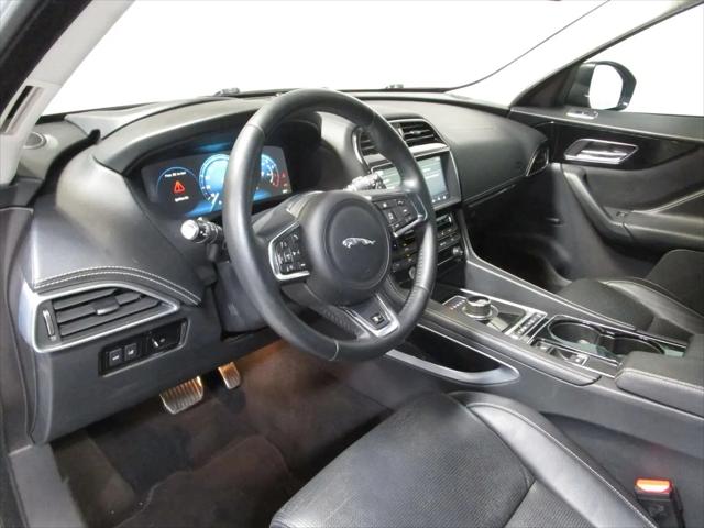 2017 Jaguar F-PACE 35t R-Sport