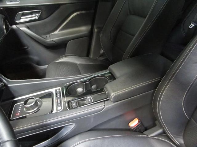 2017 Jaguar F-PACE 35t R-Sport