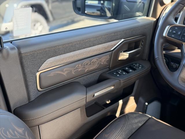2026 Ram 3500 Limited Longhorn Crew Cab 4x4 8' Box