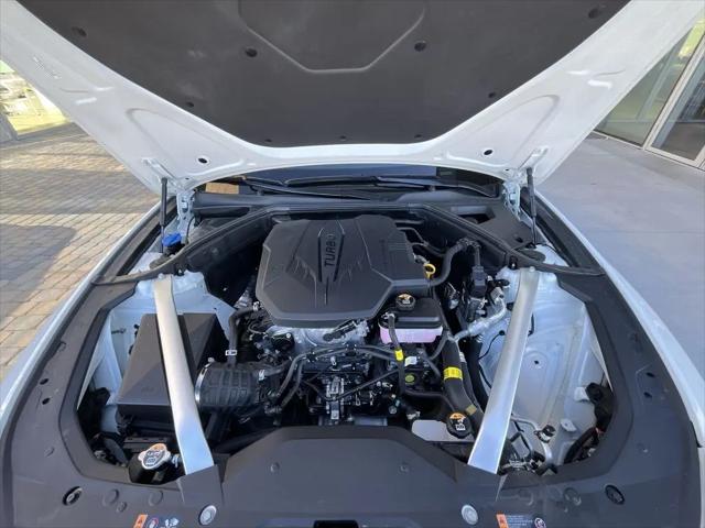 2025 Genesis G70 2.5T RWD