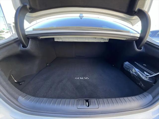 2025 Genesis G70 2.5T RWD