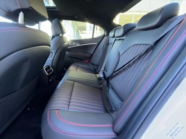 2025 Genesis G70 2.5T RWD