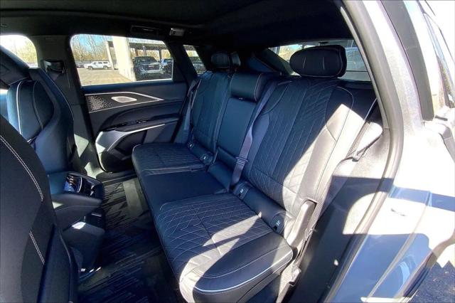 2026 Cadillac iQ V-Series Premium AWD