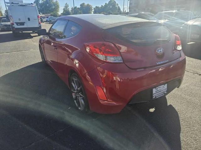 2013 Hyundai Veloster Base w/Gray