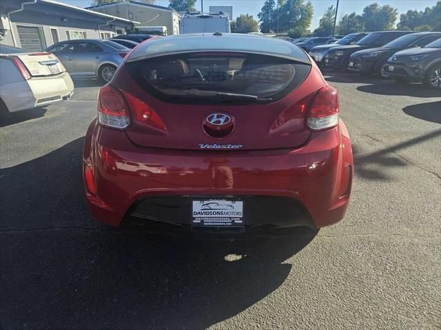 2013 Hyundai Veloster Base w/Gray