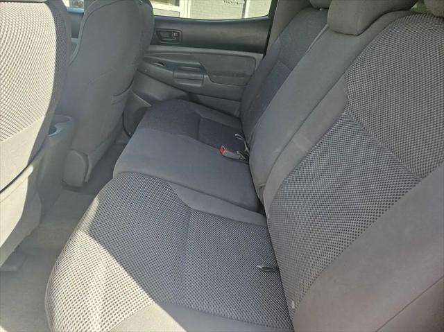 2005 Toyota Tacoma Base V6