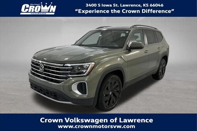 2026 Volkswagen Atlas SE with Technology for sale in Lawrence, KS