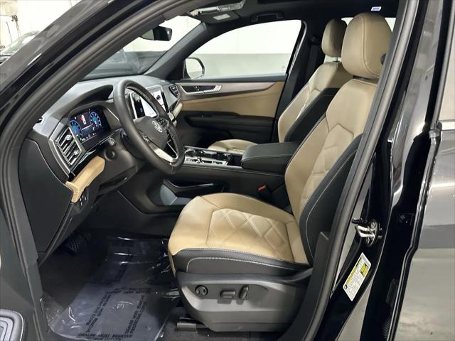 2026 Volkswagen Atlas Cross Sport SE with Technology
