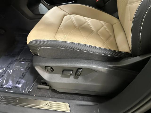 2026 Volkswagen Atlas Cross Sport SE with Technology