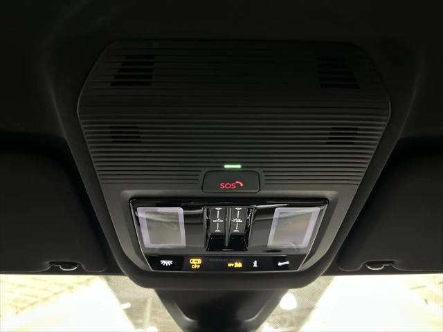 2026 Volkswagen Atlas Cross Sport SE with Technology