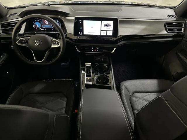 2026 Volkswagen Atlas Cross Sport SE with Technology