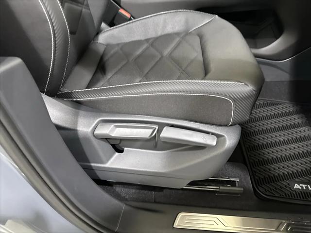 2026 Volkswagen Atlas Cross Sport SE with Technology
