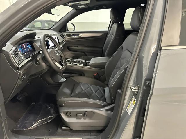 2026 Volkswagen Atlas Cross Sport SE with Technology