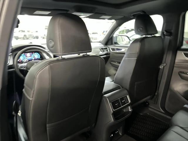 2026 Volkswagen Atlas Cross Sport SE with Technology