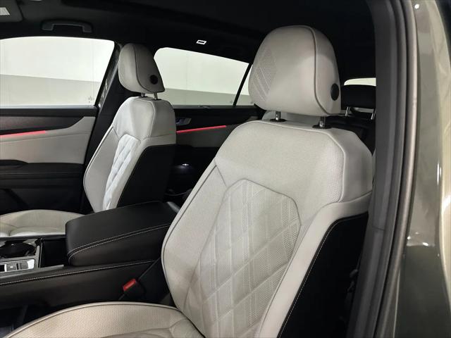 2026 Volkswagen Atlas Cross Sport SEL Premium R-Line