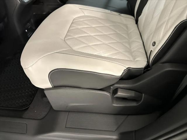2026 Volkswagen Atlas Cross Sport SEL Premium R-Line