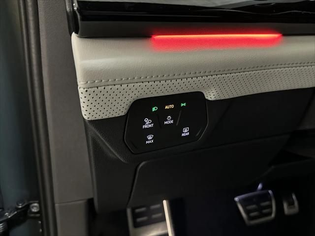 2026 Volkswagen Atlas Cross Sport SEL Premium R-Line