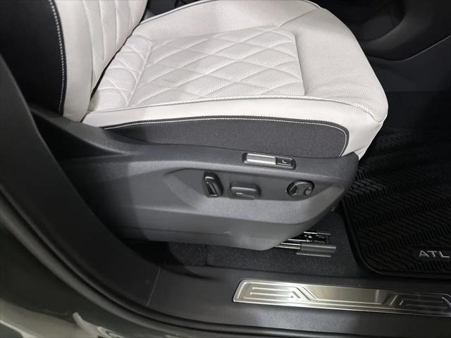 2026 Volkswagen Atlas Cross Sport SEL Premium R-Line