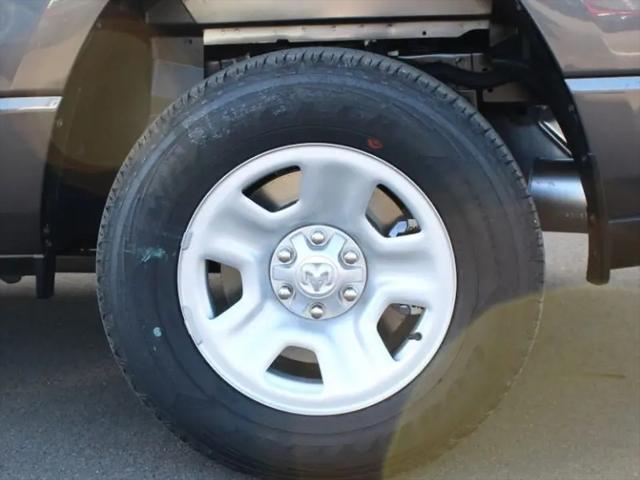 2026 Ram 1500 Tradesman Crew Cab 4x4 5'7" Box