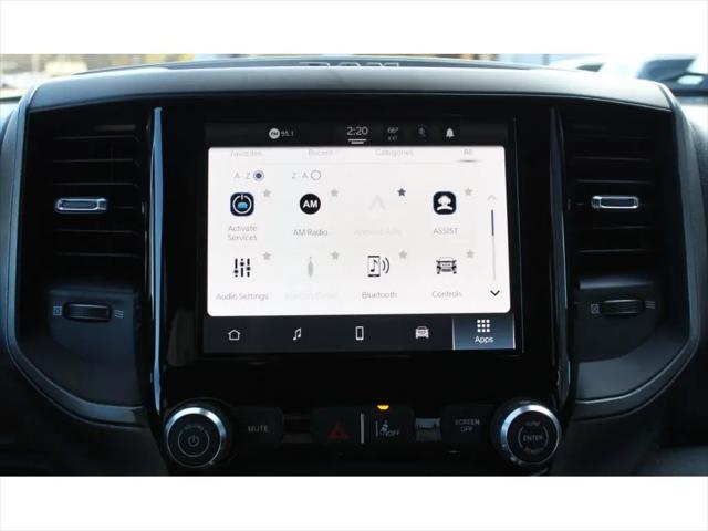 2026 Ram 1500 Tradesman Crew Cab 4x4 5'7" Box