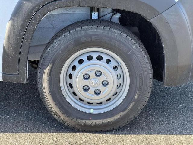2026 Ram ProMaster Cargo Van Tradesman Low Roof 136" WB w/Pass Seat