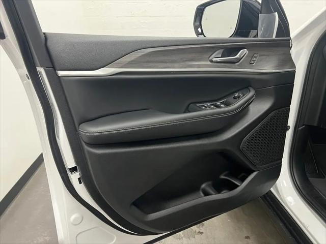 2025 Jeep Grand Cherokee Limited 4x2