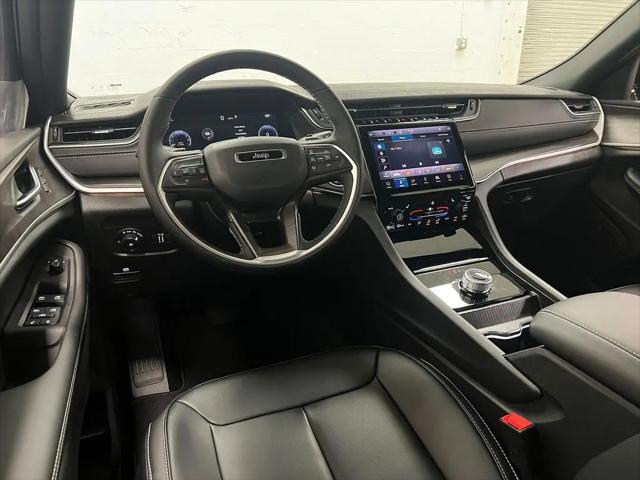 2025 Jeep Grand Cherokee Limited 4x2